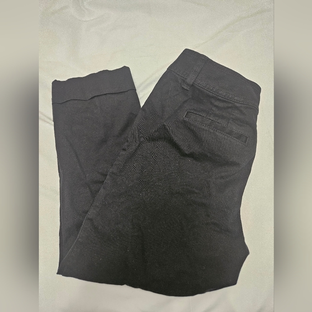 White House Black Market Crop Leg Black Pants!